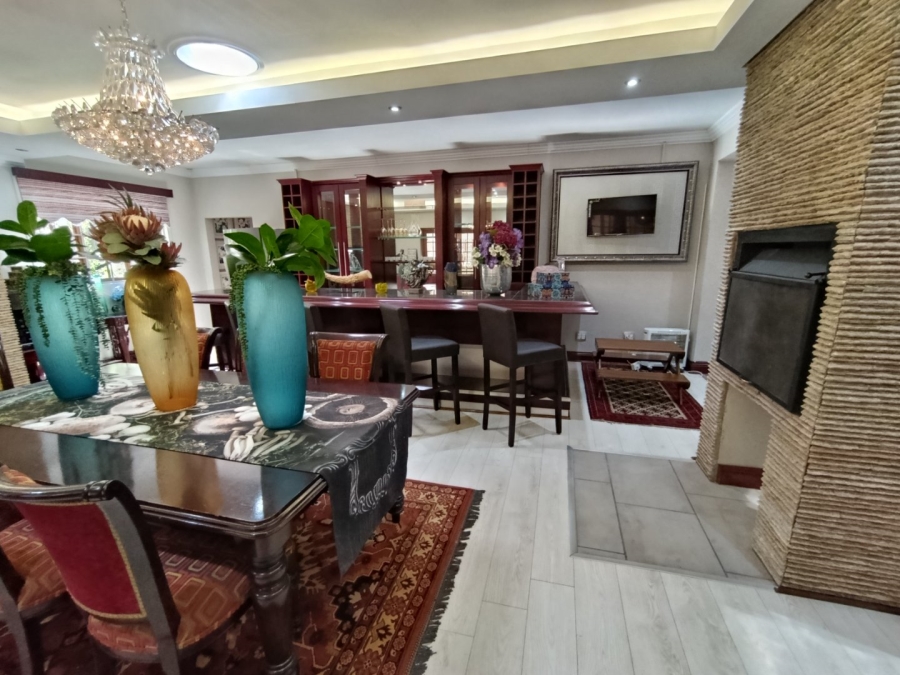 5 Bedroom Property for Sale in Heuwelsig Free State